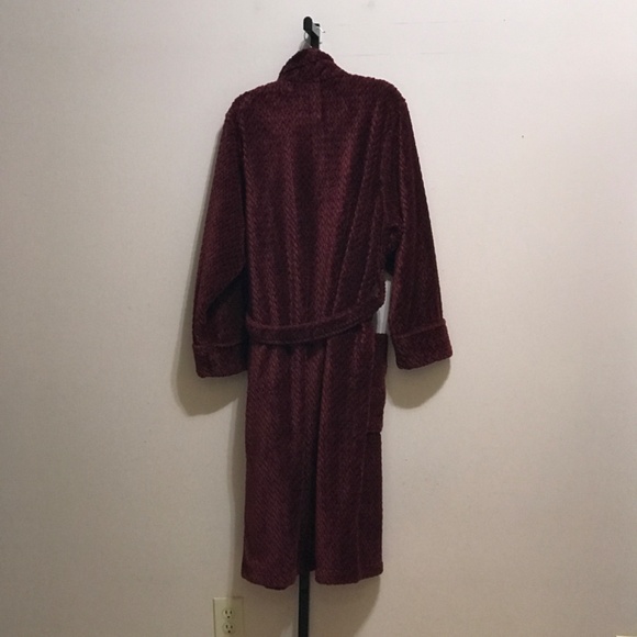 Nordstrom Plush Jacquard Robe in Burgundy Spice Size Medium/large . - Picture 2 of 4